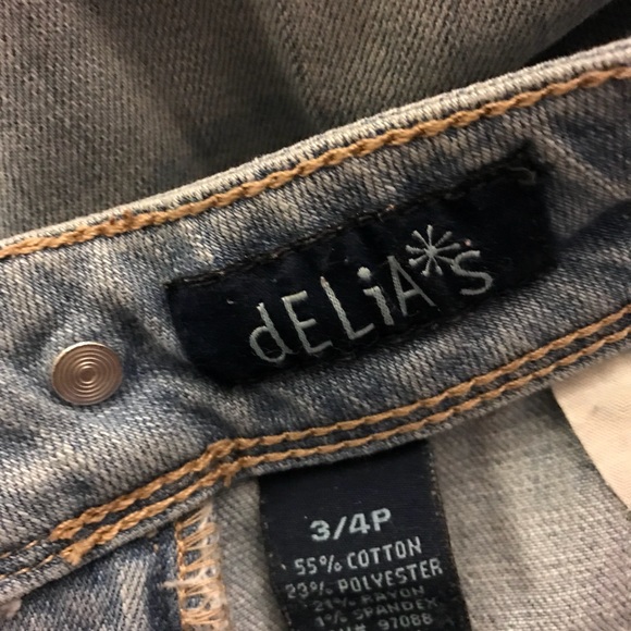 Light Wash Skinny Jeans - Picture 3 of 3